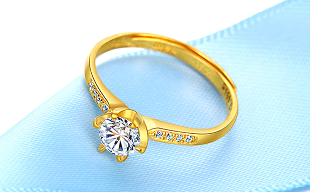 黄金适合镶嵌？