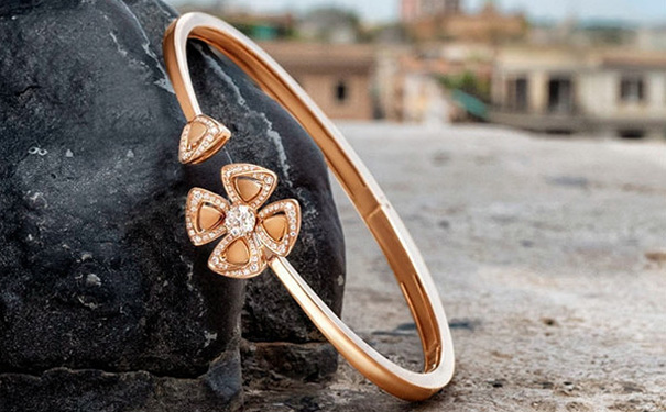 宝格丽全新Fiorever咏绽系列