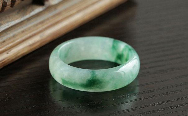 纯翡翠戒指