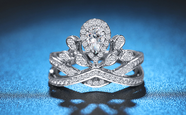 戒指的正确戴法