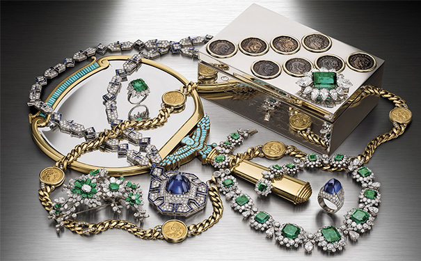 致敬女性」为主题的珠宝展