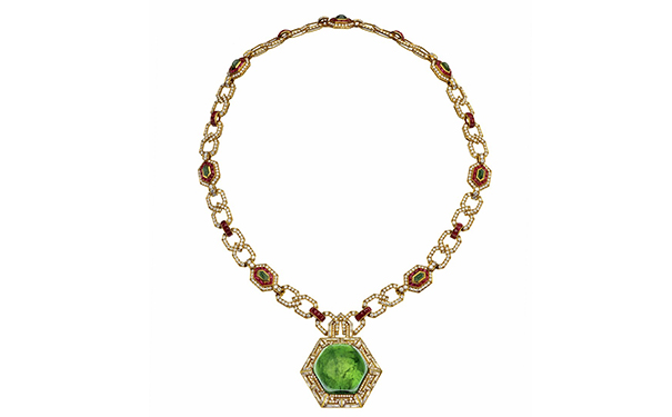 金质挂坠项链，by Bulgari，1970年