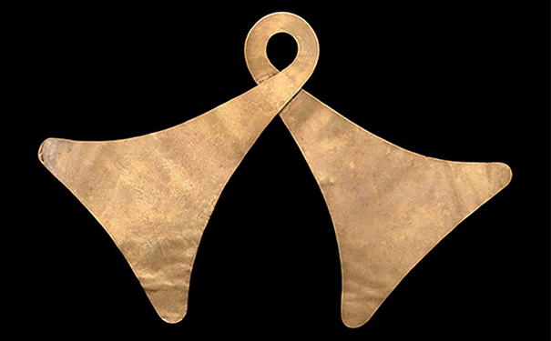 金质挂坠，19世纪-20世纪初，印度尼西亚