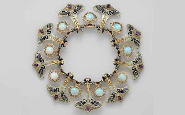 金质项链，by René-Jules Lalique，1897年-1899年