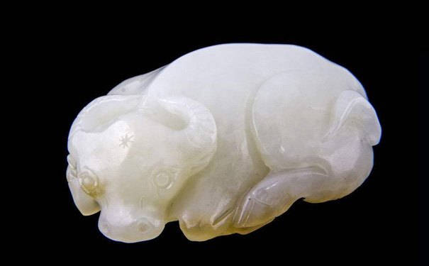 羊脂白玉摆件