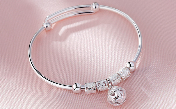 925银多少钱一克