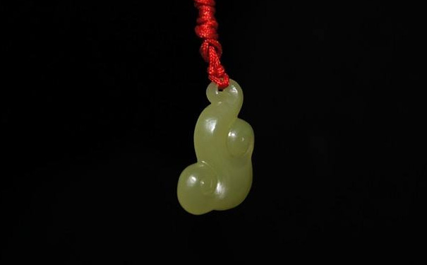 玉吊坠