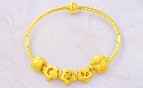 黄金手镯的克数 黄金手镯的克数