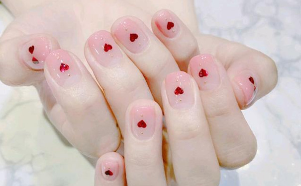 2018最流行的新娘美甲