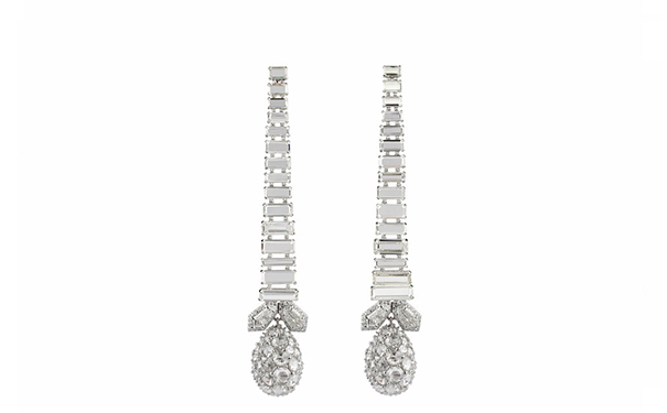 Prêt 白金耳坠，by Bina Goneka