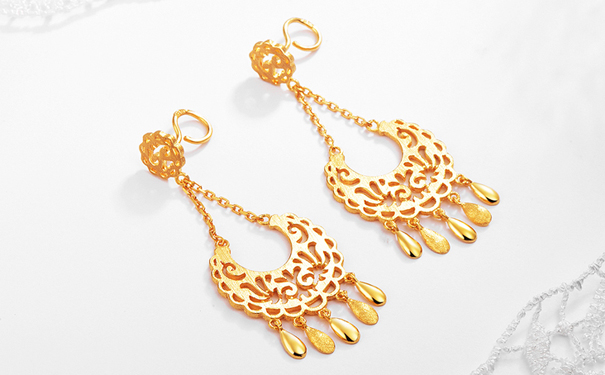 黄金耳环你应该这样选择！