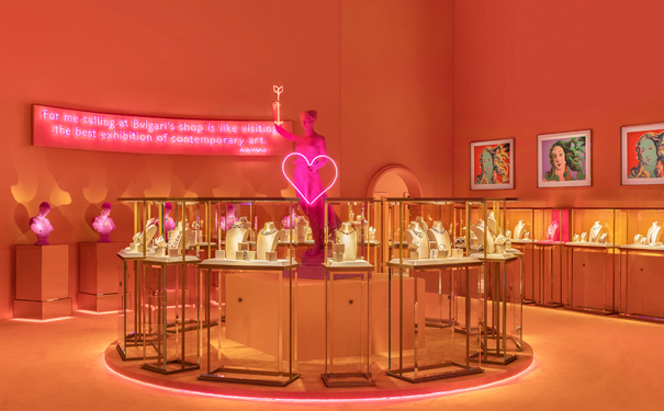 宝格丽包罗万象，如同一座现代艺术博物馆。