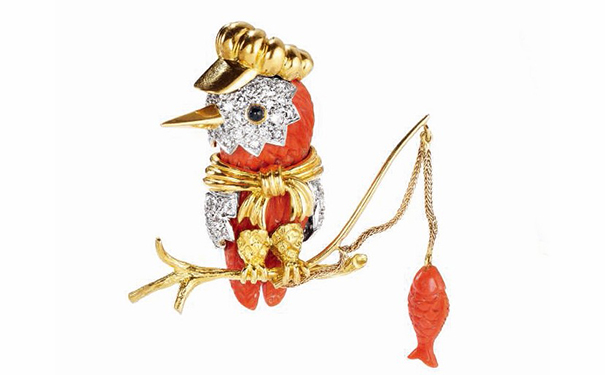 『Lot 109』Kingfisher 金质胸针，by Donald Clafin for Tiffany  估价：2.5万-3.5万美元