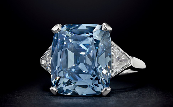 『Lot 373』蓝钻戒指，by Bulgari  估价：1300万-1800万美元