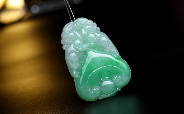 翡翠吊坠