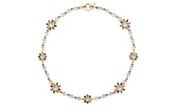 镶嵌总重37.80ct的弧面切割月光石，点缀绿色碧玺、坦桑石、红宝石和锰铝榴石