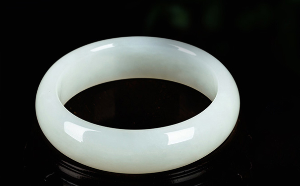 顶级羊脂白玉的价格有多贵