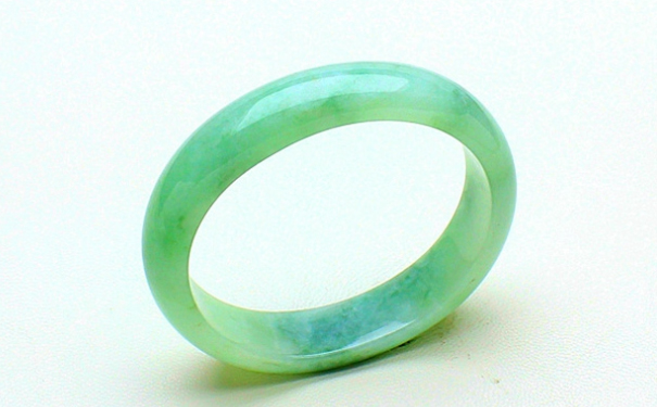 贵妃手镯适合的人群