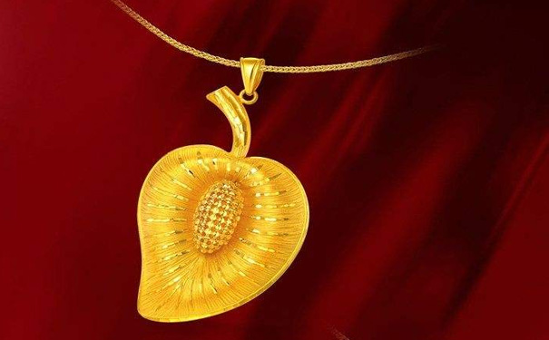 黄金吊坠