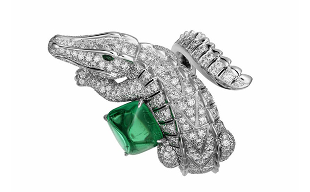 白金戒指，by Cartier 