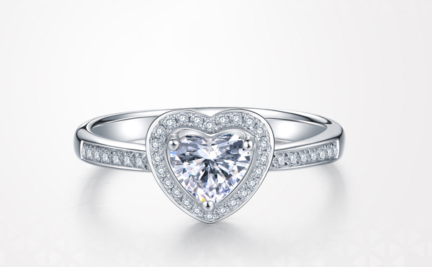  钻石知识点：关于钻石净度和颜色