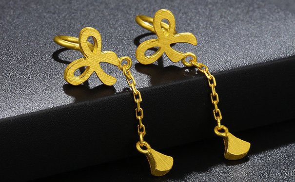 德西尔黄金耳环多少钱一对