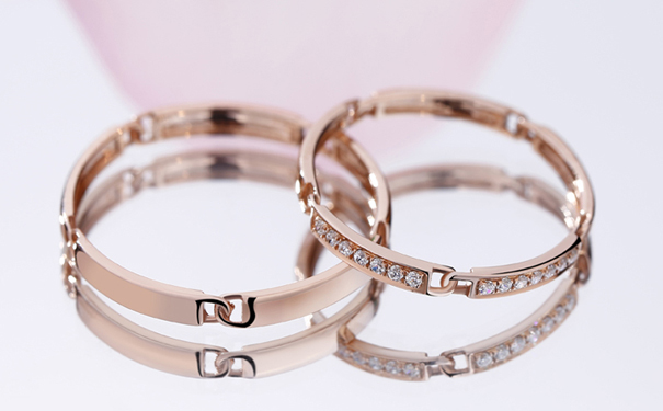 对戒款式如何选择