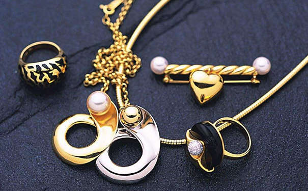 秋季黄金项链怎么保养 