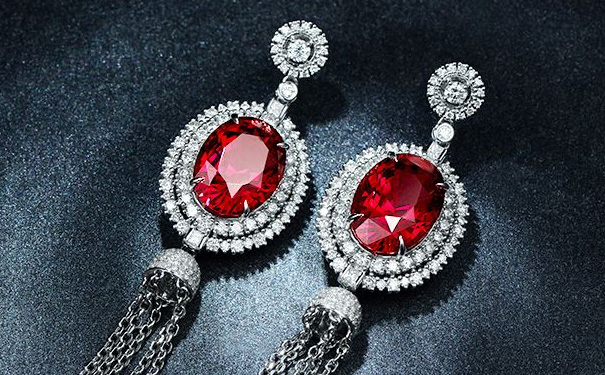 红碧玺耳环