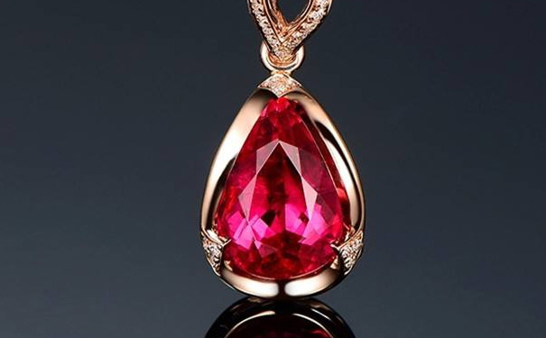 红碧玺吊坠