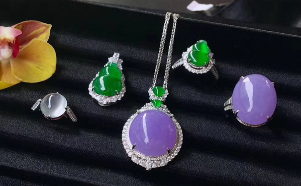 世上没有十全十美的和田玉