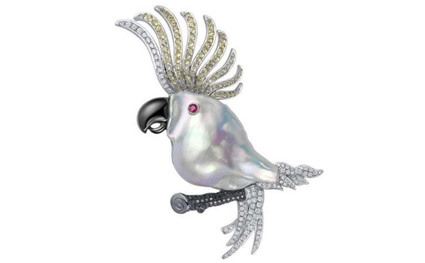 百变的珍珠胸针