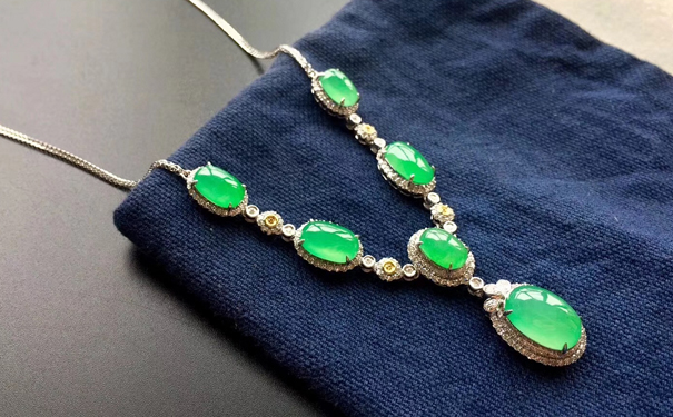 对于翡翠“六不买原则”，你清楚几点？