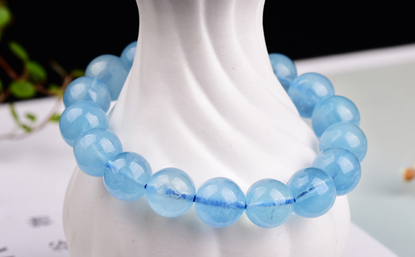 女朋友三月生日，送三月生辰石好不好？