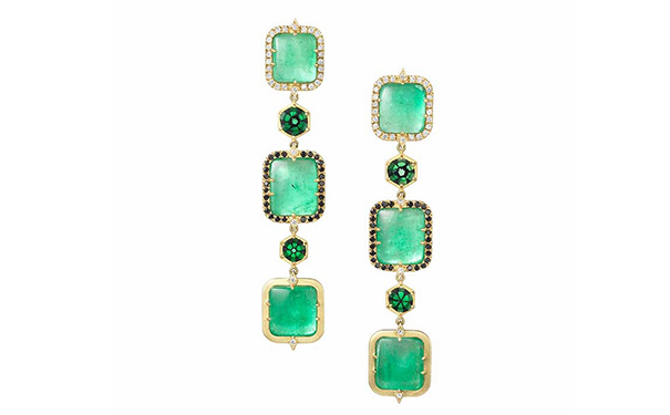 Triple-drop 金质耳坠，by Spencer Fine Jewelry X Muzo  镶嵌总重31.32ct的弧面切割祖母绿