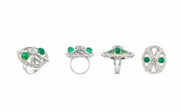 白金戒指，by Ara Vartanian X Muzo  镶嵌2颗总重5.68ct的念珠形祖母绿，点缀圆形和阶梯形切割钻石。