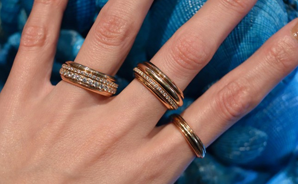 Possesion系列戒指包括18K白金、18K玫瑰金