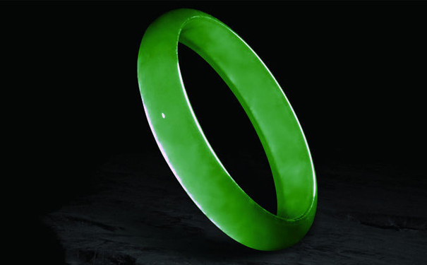 在巴中a货翡翠手镯几百元能买到吗？