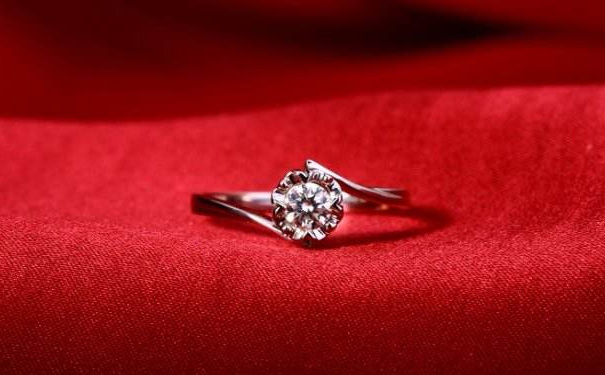 2019年买裸钻的弊端，你一定要知道