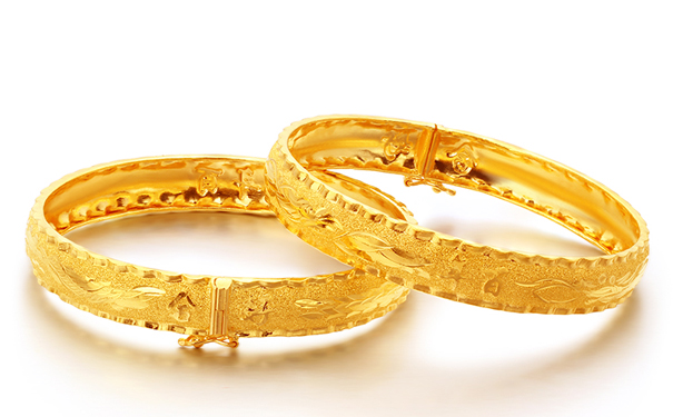 最经典的金手镯款式，你真的不看？