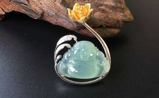 芙蓉种翡翠值钱吗，可以买吗