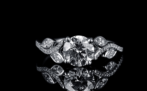 钻戒多少钱回收