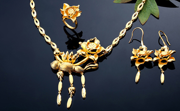 在2019年结婚，还有买结婚三金的习俗吗？