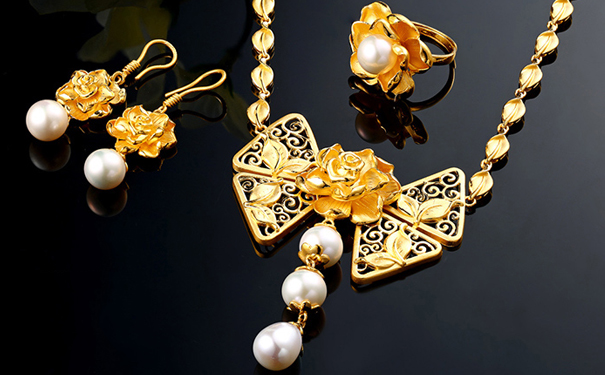 在2019年结婚，还有买结婚三金的习俗吗？