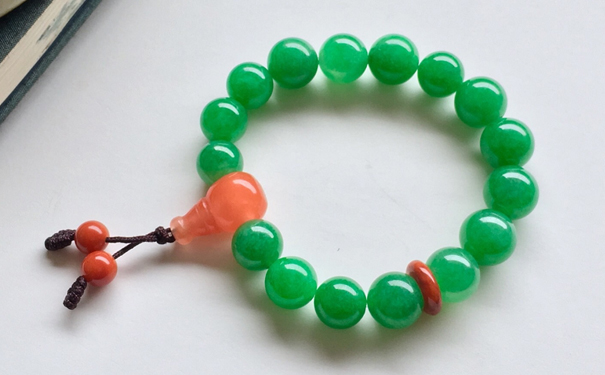 2019新年礼物：过年送长辈什么礼物比较好？