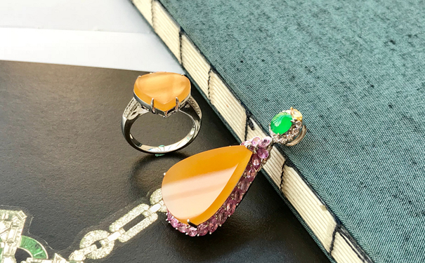 金镶玉一般多少钱？