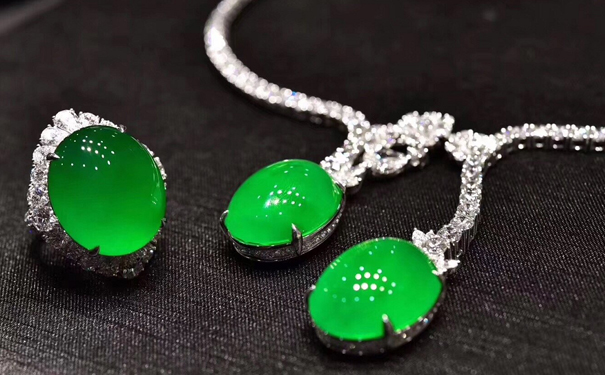 美于心，精于工、尊于专！