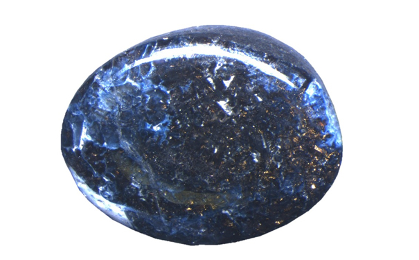 蓝宝石中发现一种全新矿物——「Carmeltazite」