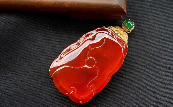 翡翠为什么没有品牌logo