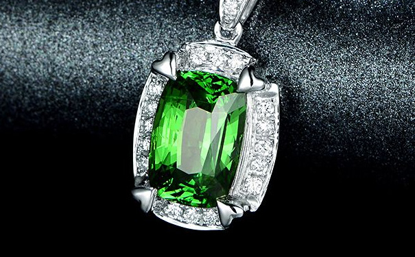 沙弗莱石是什么，沙弗莱石价格贵不贵